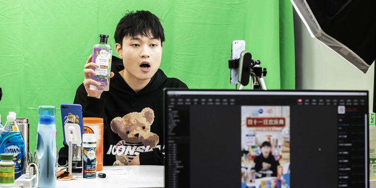 Shopping in livestreaming e in videochiamata- il retail ha bisogno del video